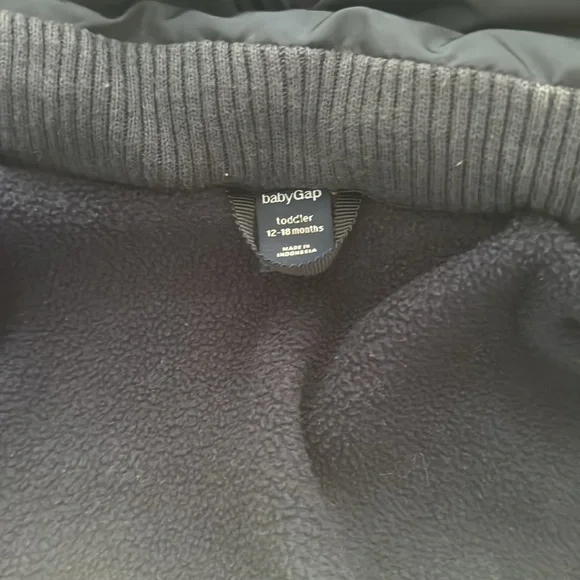 Navy Blue Ruffle GAP- Winter Coat Size 12-18 months - Picture 5 of 10
